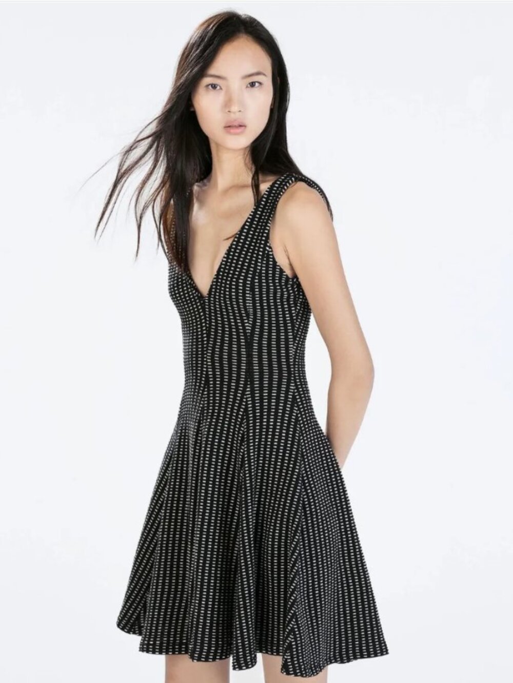 ZARA Woman V Neck Skater A Line Midi Dress - Black and White - Size S